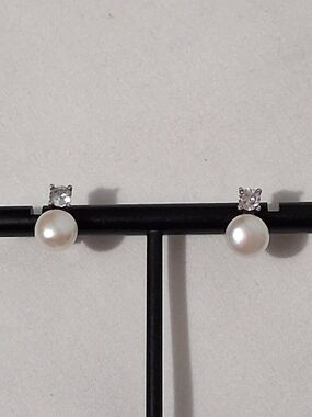 Lucas Lameth LUC 925 Sterling 6 MM Cultured Pearl CZ Drop Stud Earrings Signed